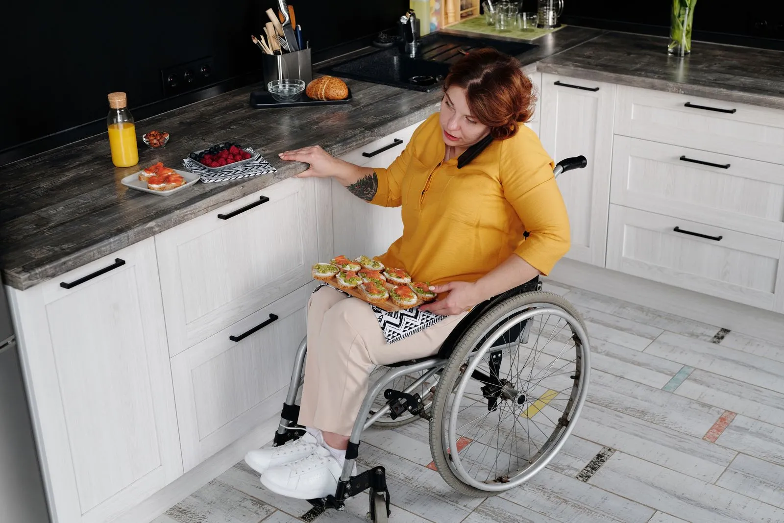 Réorganiser la cuisine pour limiter les efforts et les risques.
